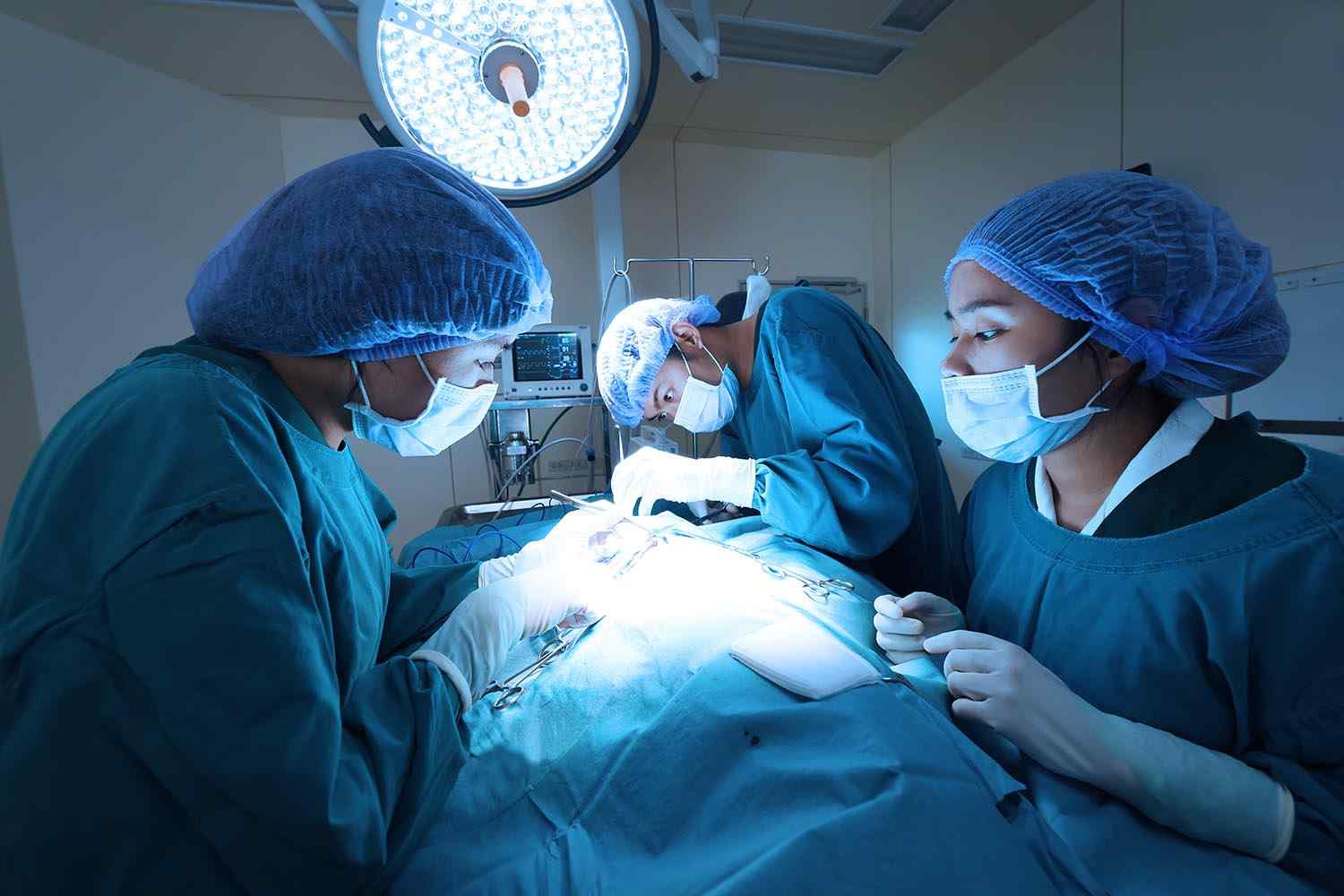https://www.hemostaztromboz.org/wp-content/uploads/2018/02/img-gallery-22.jpg
